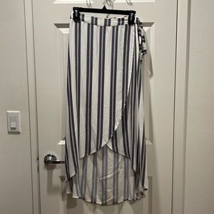 Forever21 high waist, asymmetrical skirt, size S, adjustable waist tie